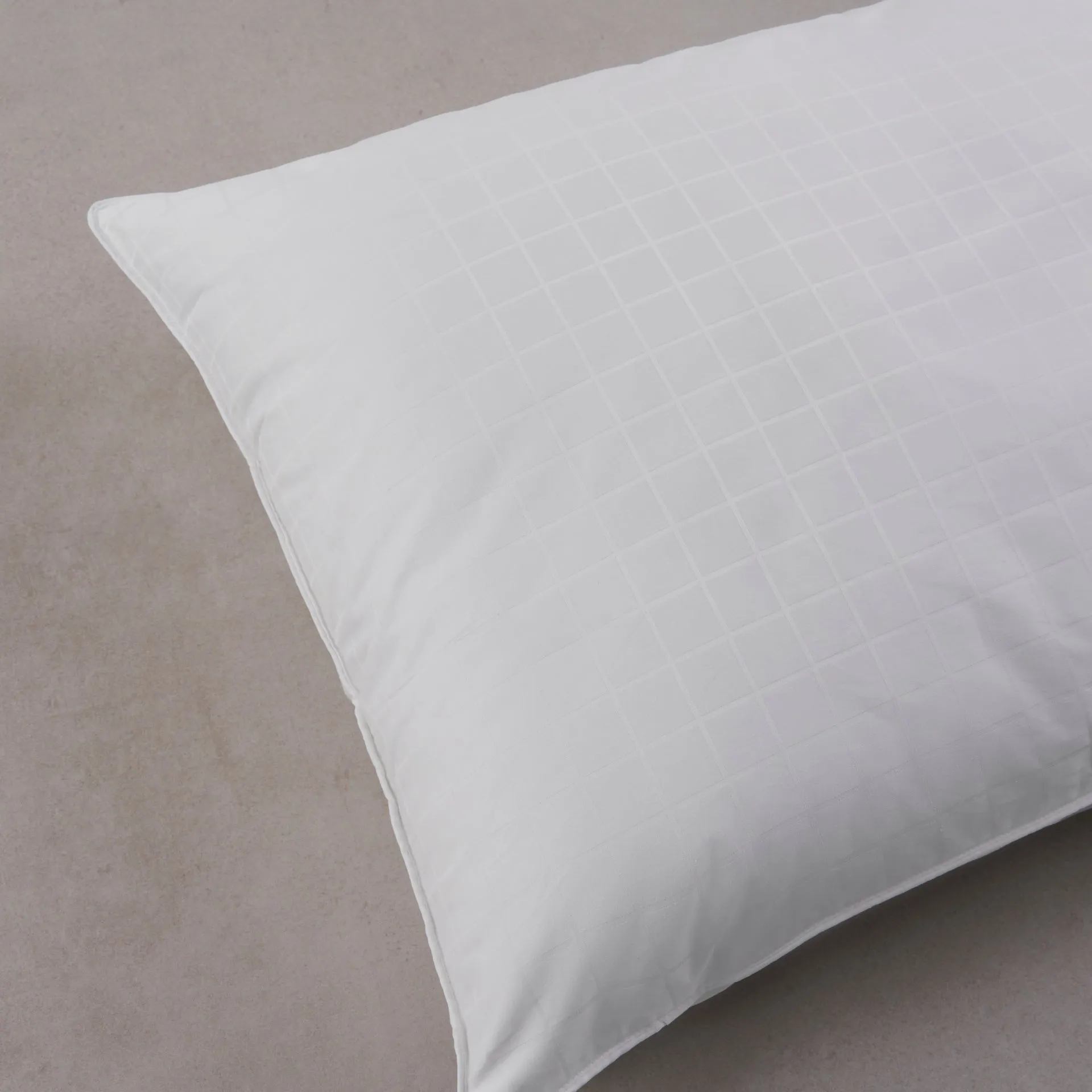 Hotel Sobella Hypoallergenic Medium Pillow