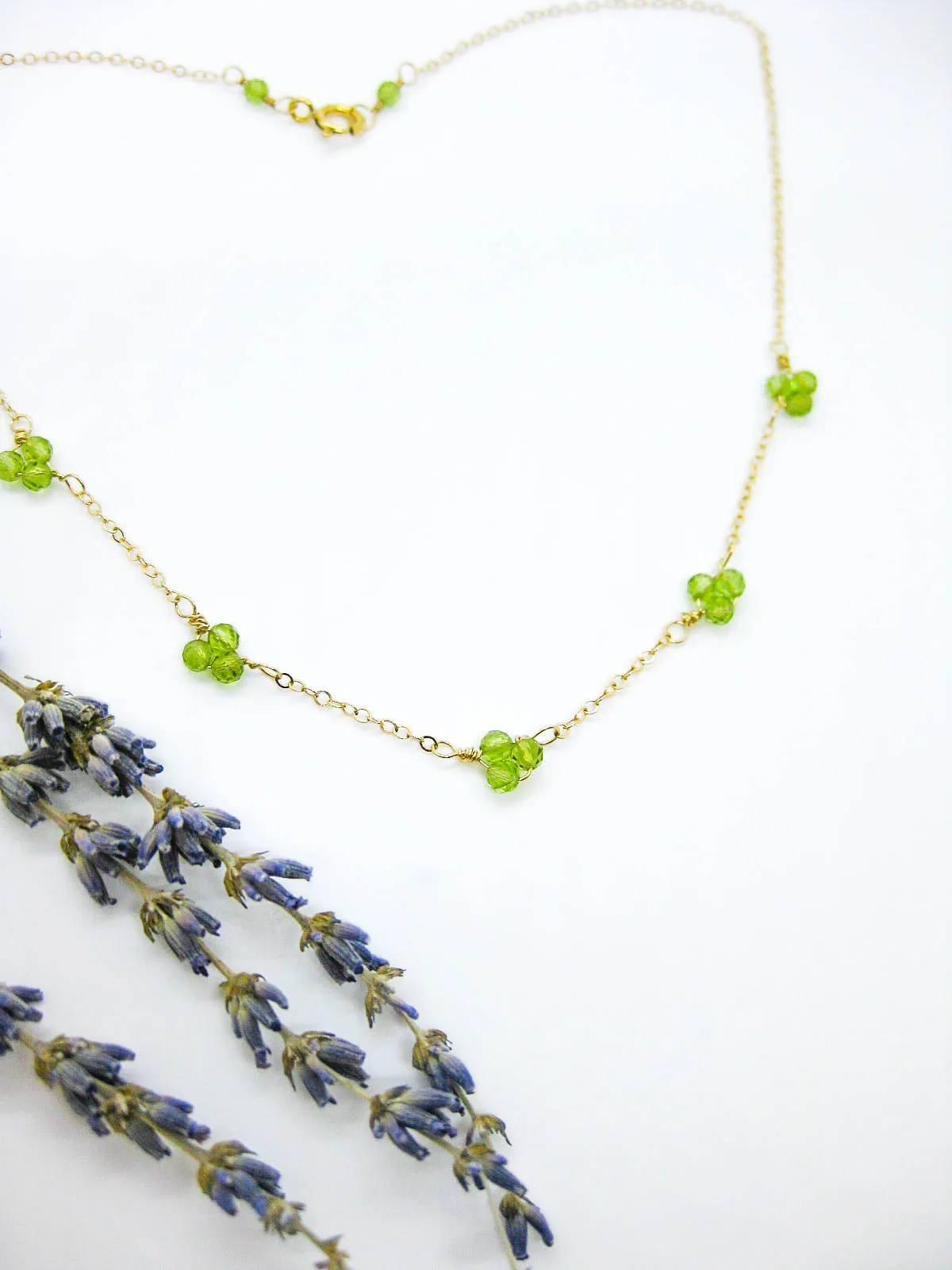 Hyacinth: Peridot Choker - n522