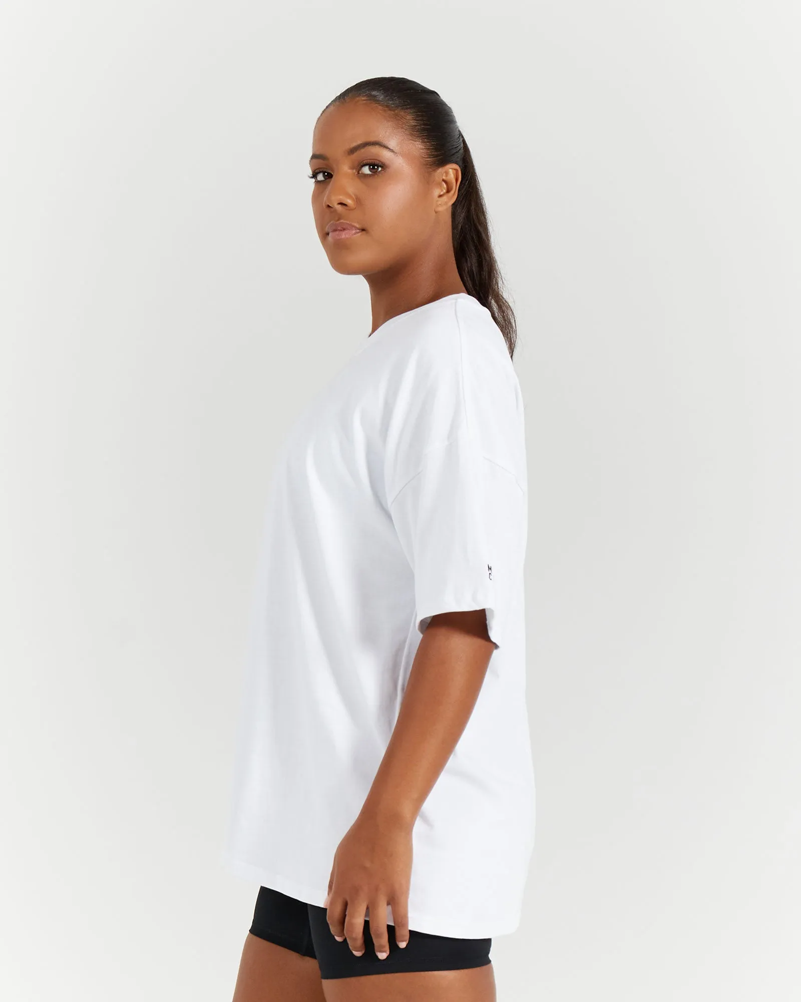 OVERSIZED TEE - WHITE